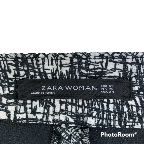 Zara Women’s Flare Black and White Mini Skirt - Picture 6 of 7